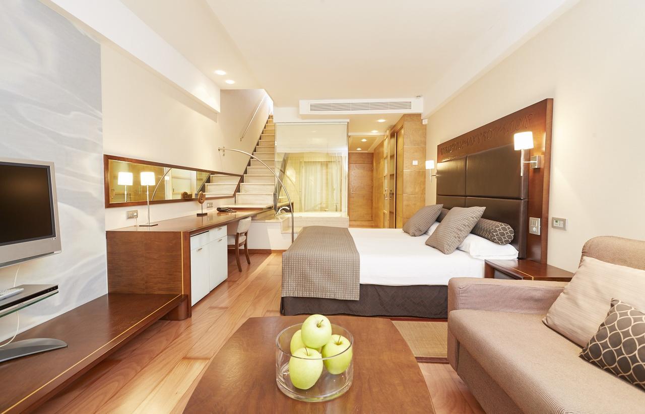 סנטה אאולריה דס ריו Insotel Fenicia Prestige Suites & Spa מראה חיצוני תמונה